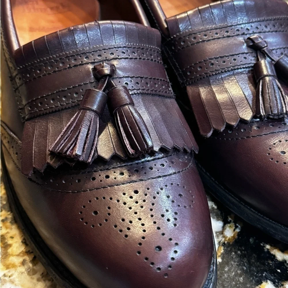 Burgundy Allen Edmonds 12AA‎ narrow men’s shoes